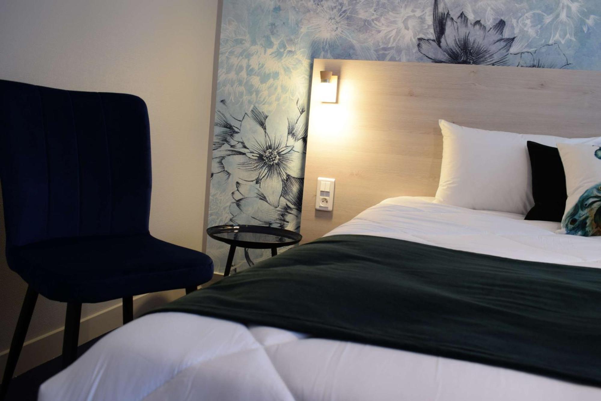 Brit Hotel Au Pays De Vitre Étrelles Exteriör bild